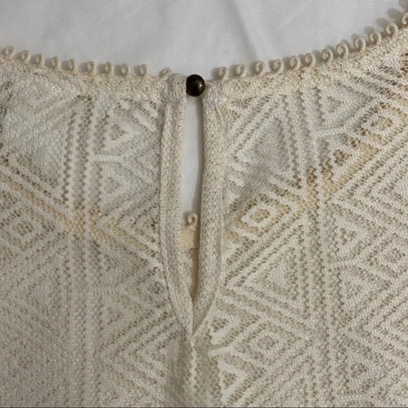 Like New H&M cream lace sheer long sleeve top XS - Picture 4 of 7